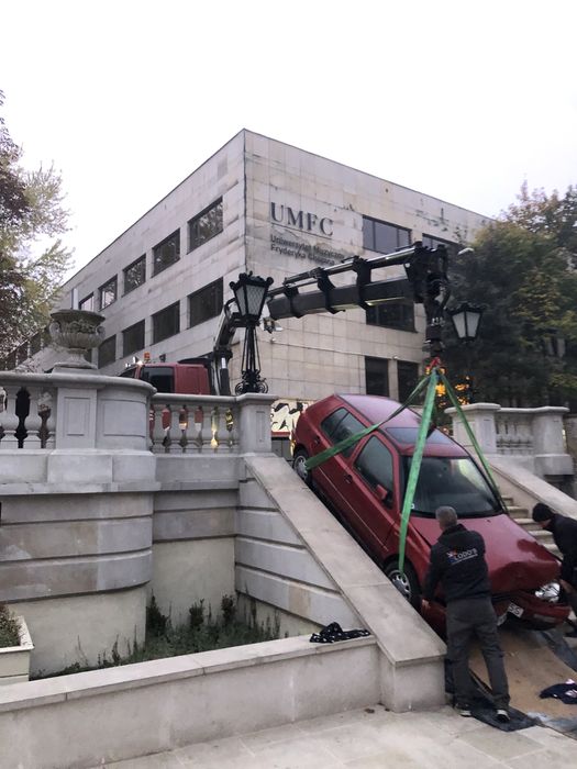 Transport Hds 8 ton. Kontenery 20”.Trawers. Gabaryty kat 2.320cmx330cm