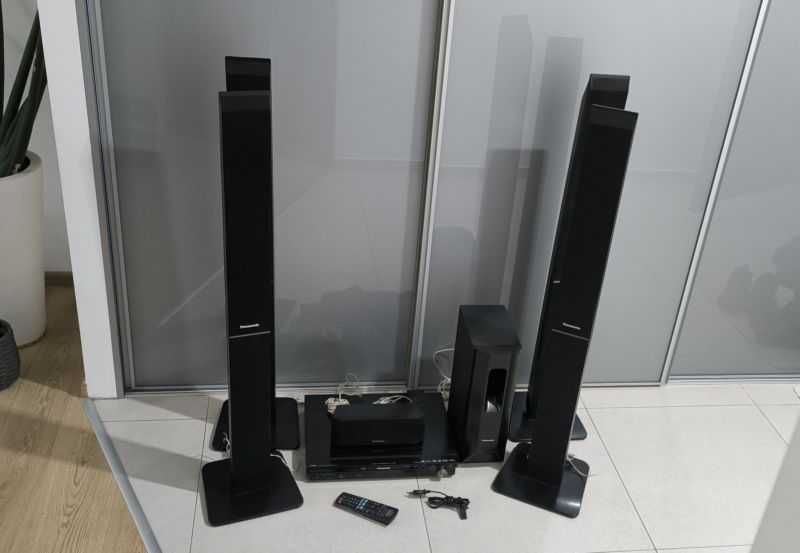 Zestaw kina domowego Panasonic SA-PT850 5 głośników + 1 subwoofer