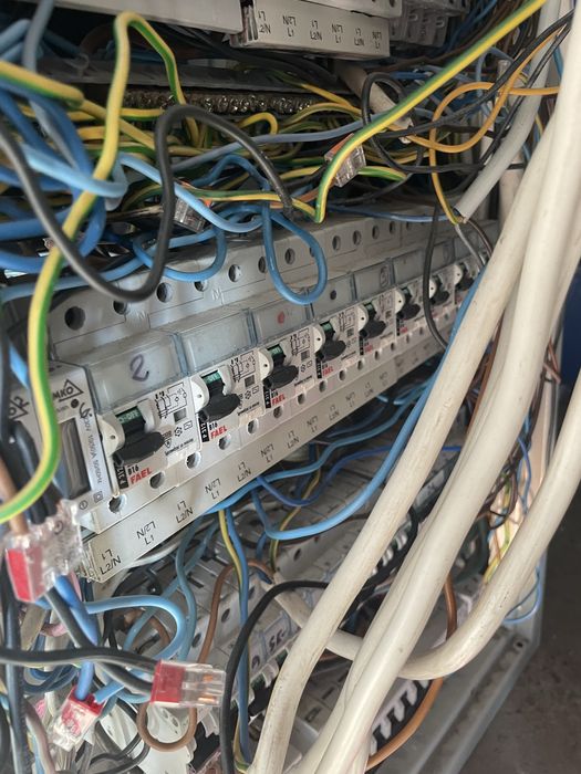 Щиток з автоматами