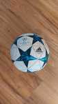 Piłka Champions League Adidas rozmiar/size 4 dziurawa do piłki nożnej