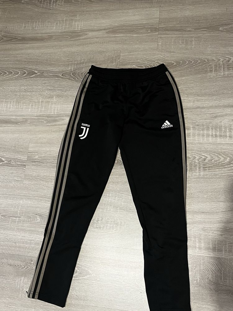 Spodnie Adidas Klubu Juventus