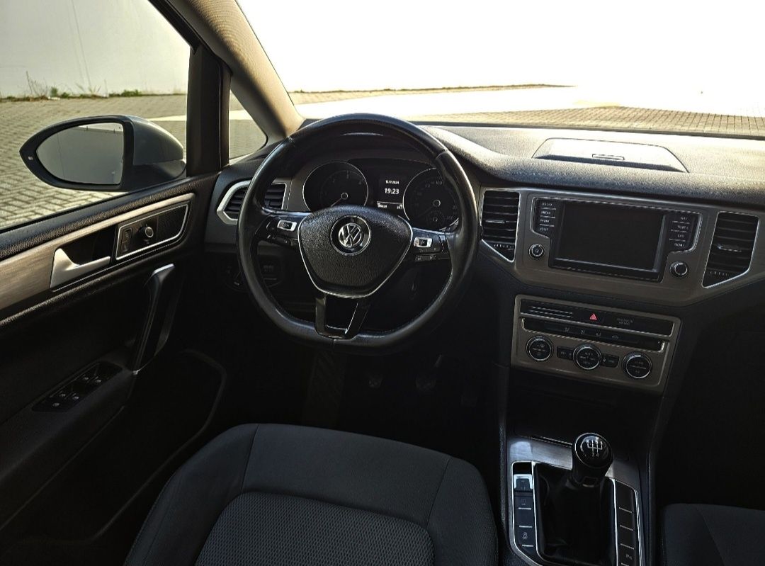 VW GOLF Sportsvan 1.6TDI 115CV- Imaculado- GARANTIA TOTAL