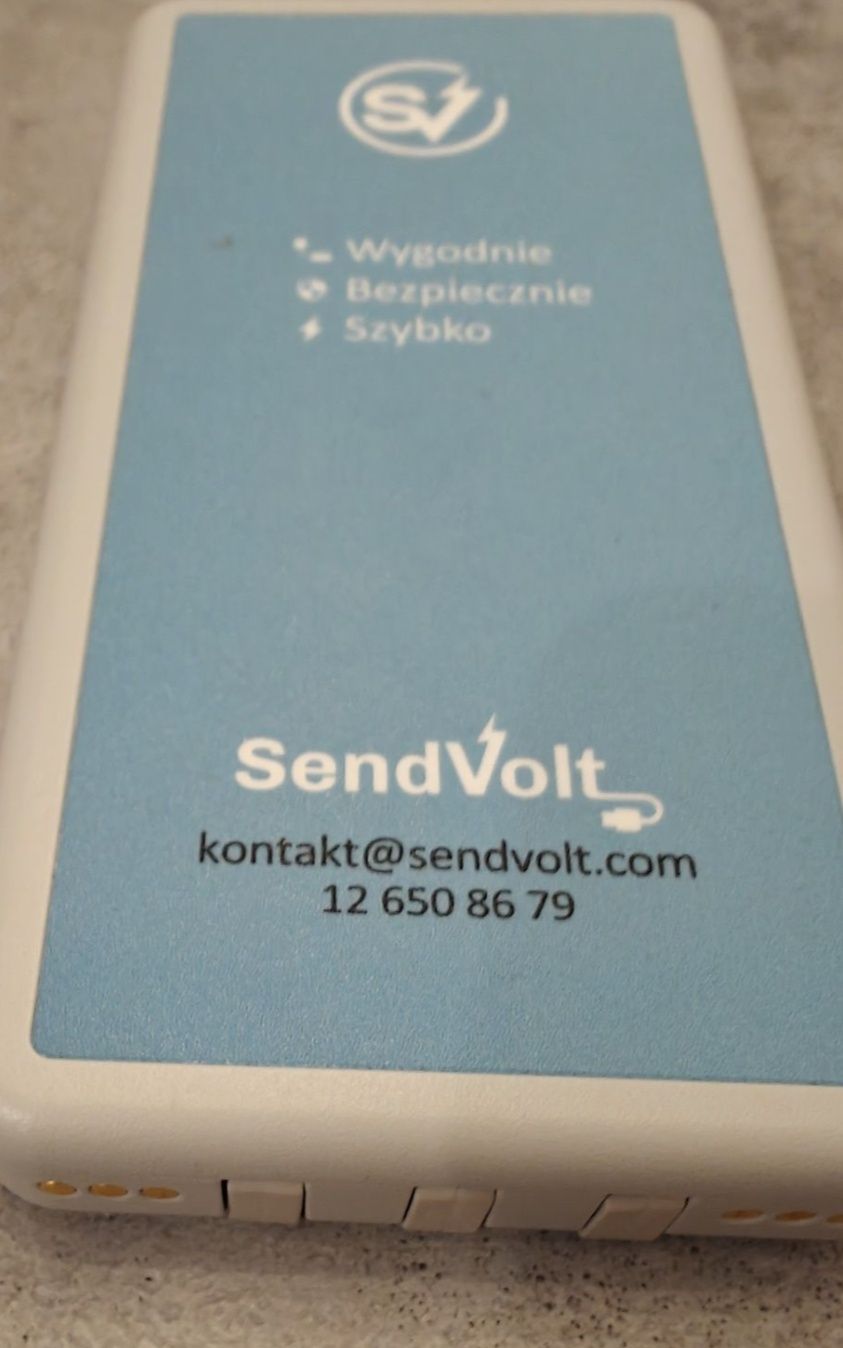 Powerbank trzy wejścia