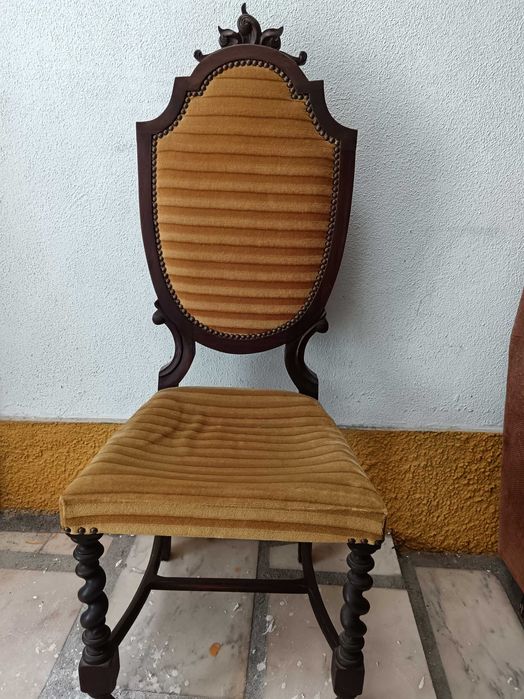 Vendo cadeiras antigas