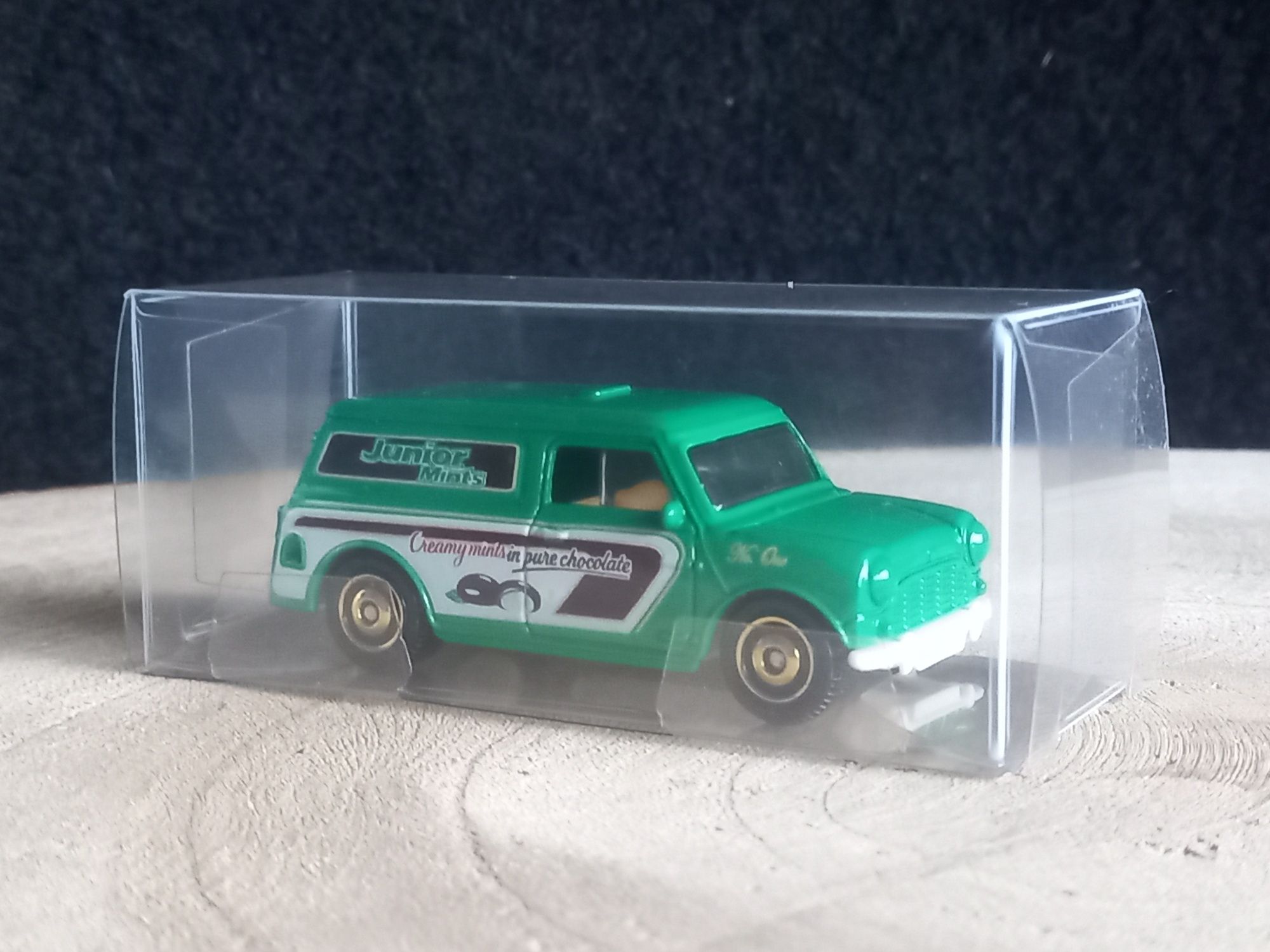 Austn Mini Van escala 1/64 matchbox