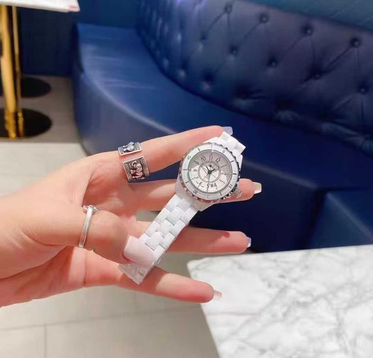 Zegarek elektryczny dla kobiet  J12