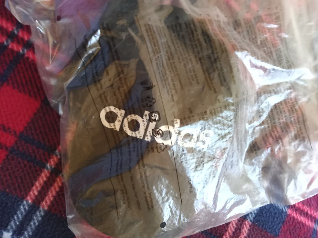 Kaszkiet adidas nowy