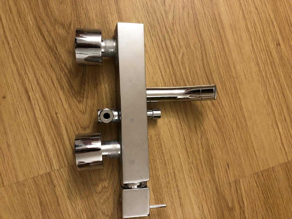 Torneira misturadora de banheira da marca BRUMA