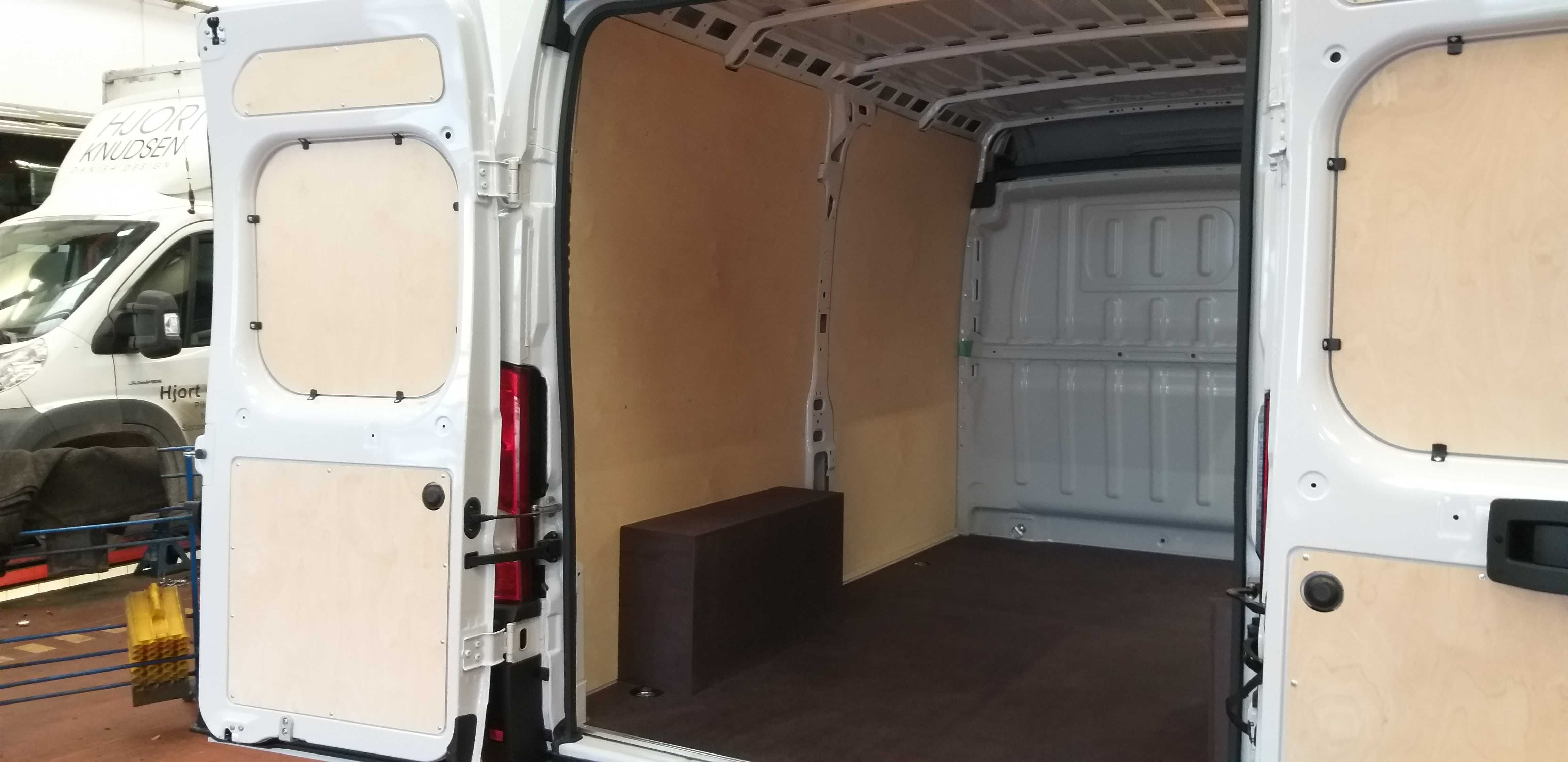 Zabudowa busa, paki Fiat Ducato Opel Movano L4H2 MONTAŻ