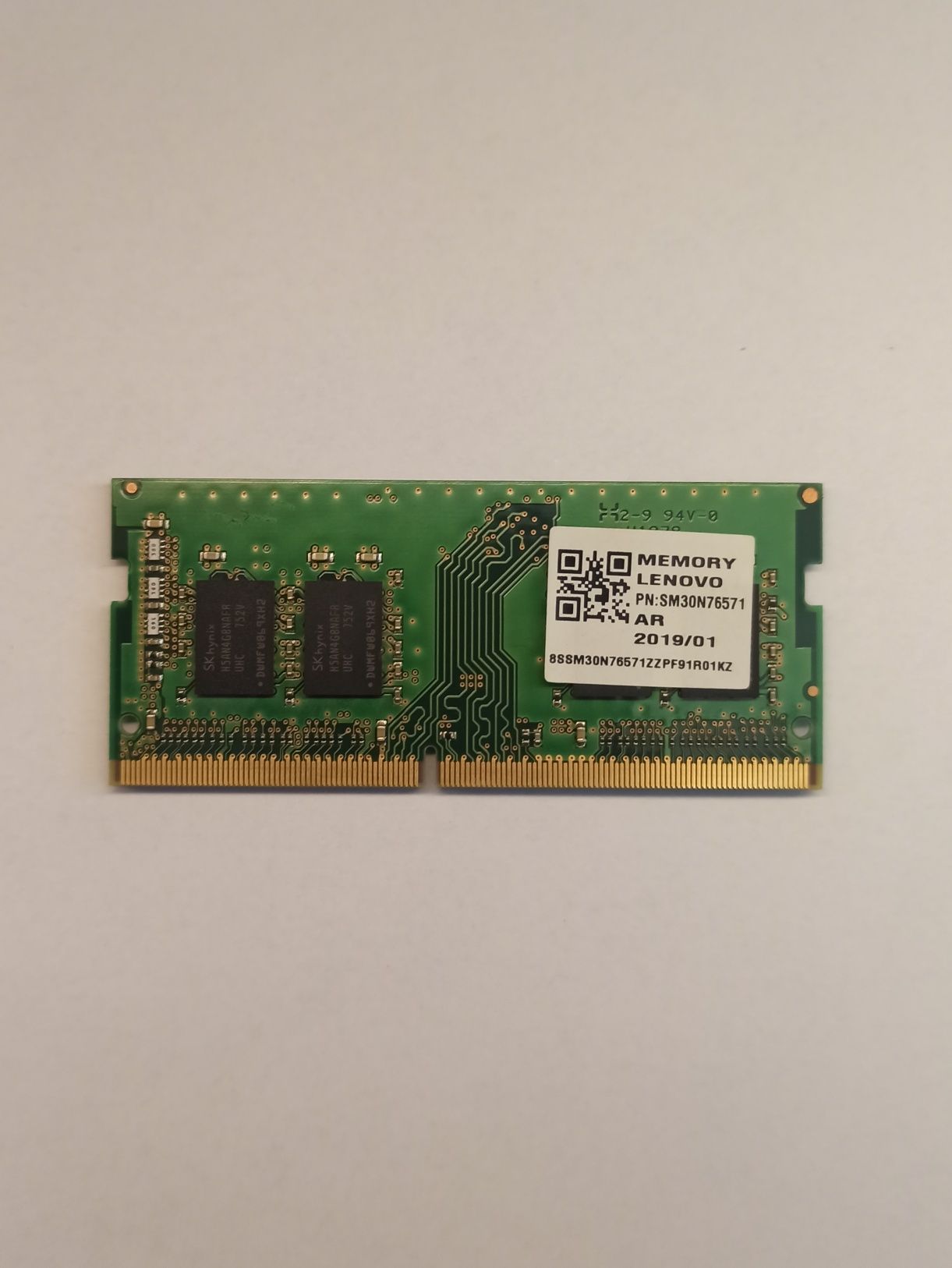 Модуль пам'яті Kingston DDR4 4Gb 2400 MHz SODIMM (LV24D4S7S8HA-4)