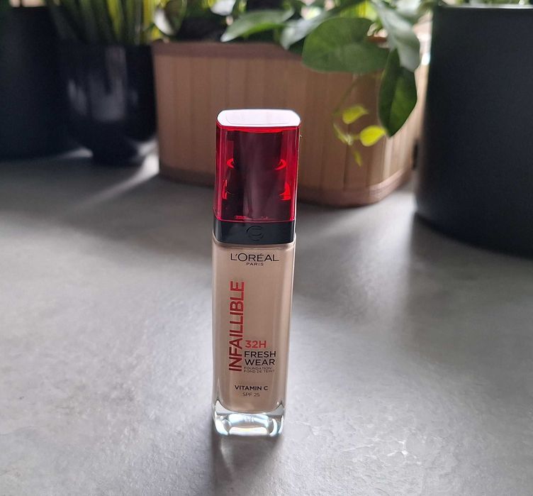 L'Oréal Podkład Infaillible 32H Fresh Wear 130 Cool