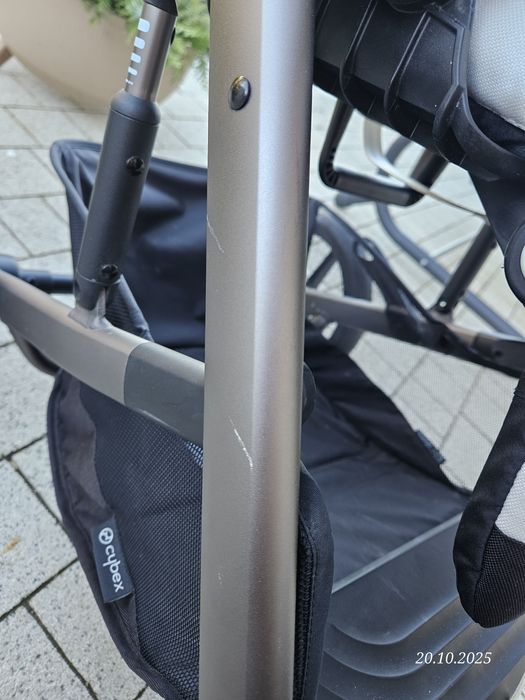 Cybex Balios S Lux 2023 spacerówka + folia przeciwdeszczowa + uchwyt