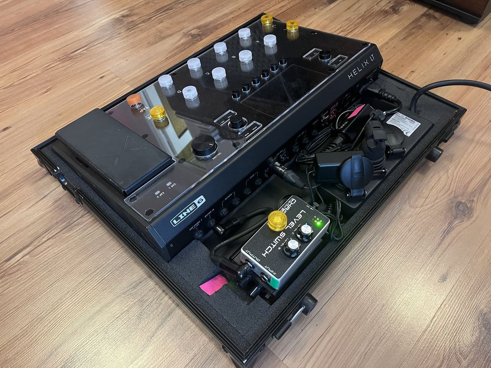 Line6 Helix LT + Case