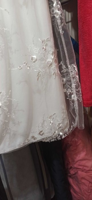 Sukienka biala rozmiar 36