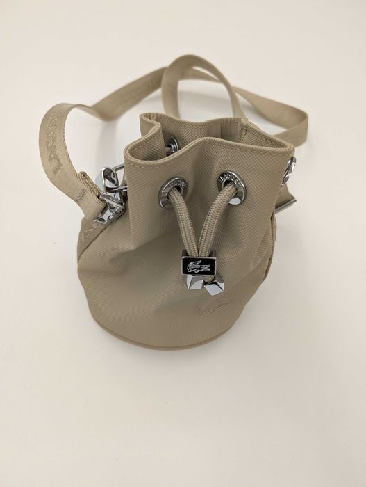 Mala / saco LACOSTE como nova!