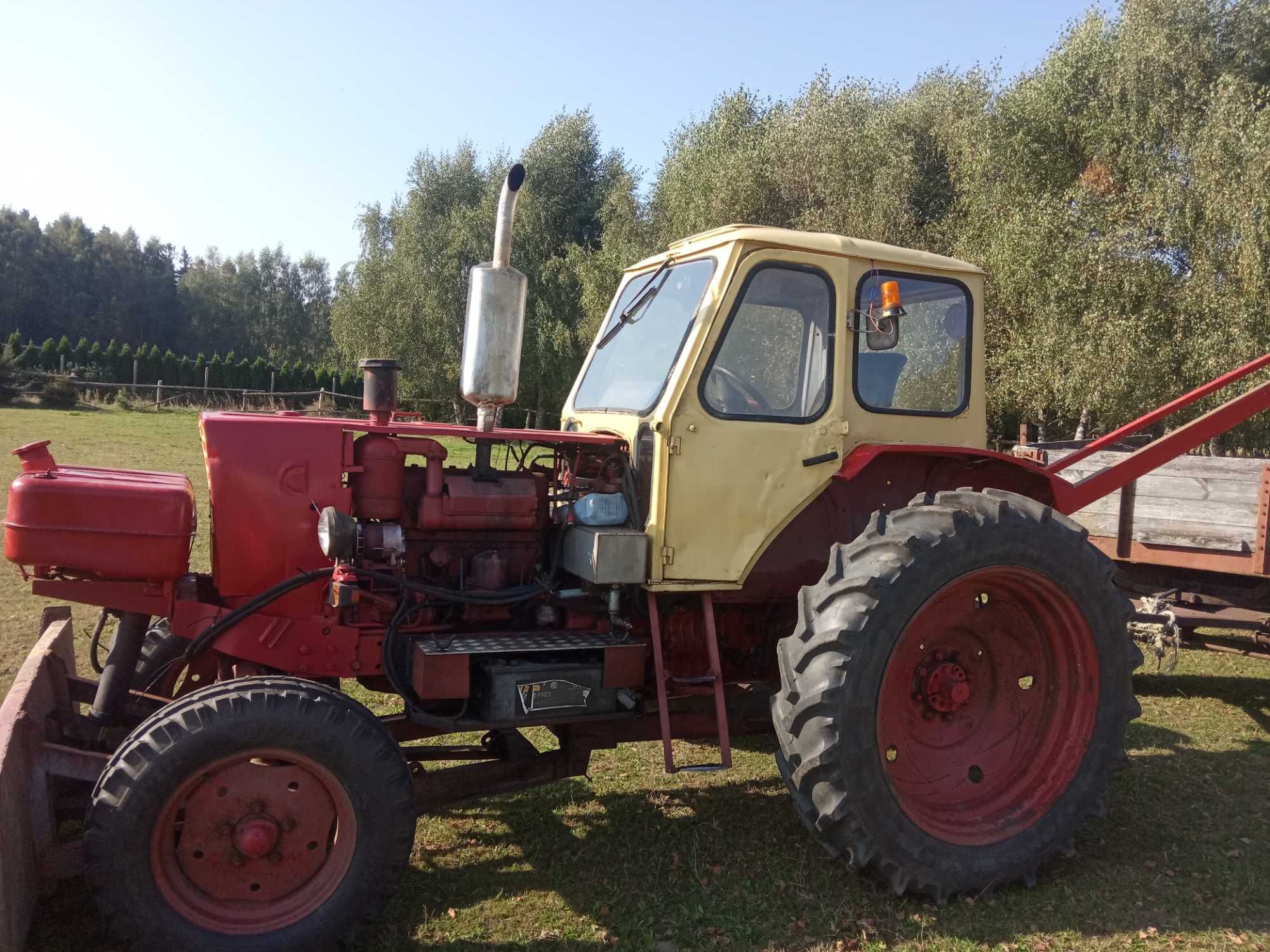 Jumz traktor w dobrym stanie