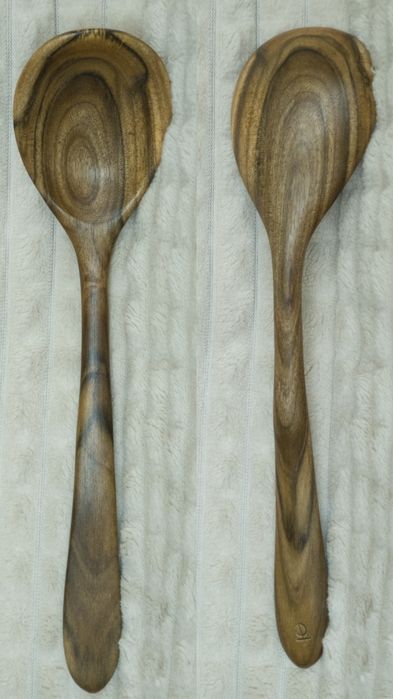 Дерев'яна ложка ручної роботи з дерева горіха оброблена Osmo