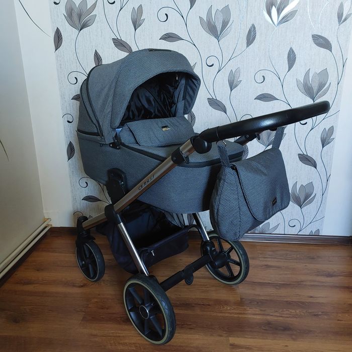 Wózek dziecięcy 4w1 Riko Qubus Maxi-Cosi baza nosidełko