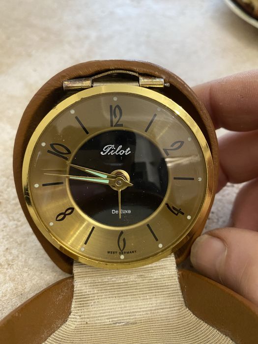 Часы-будильник дорожные механические винтажные