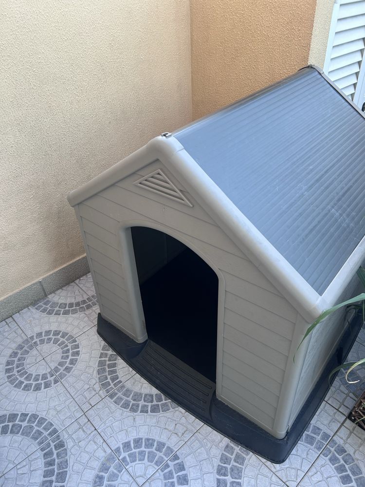 Vendo casota de cão excelente estado