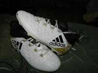 Копочки (бутсы) Adidas (оригинал) фирменные размер-35 стелька- 21,5см