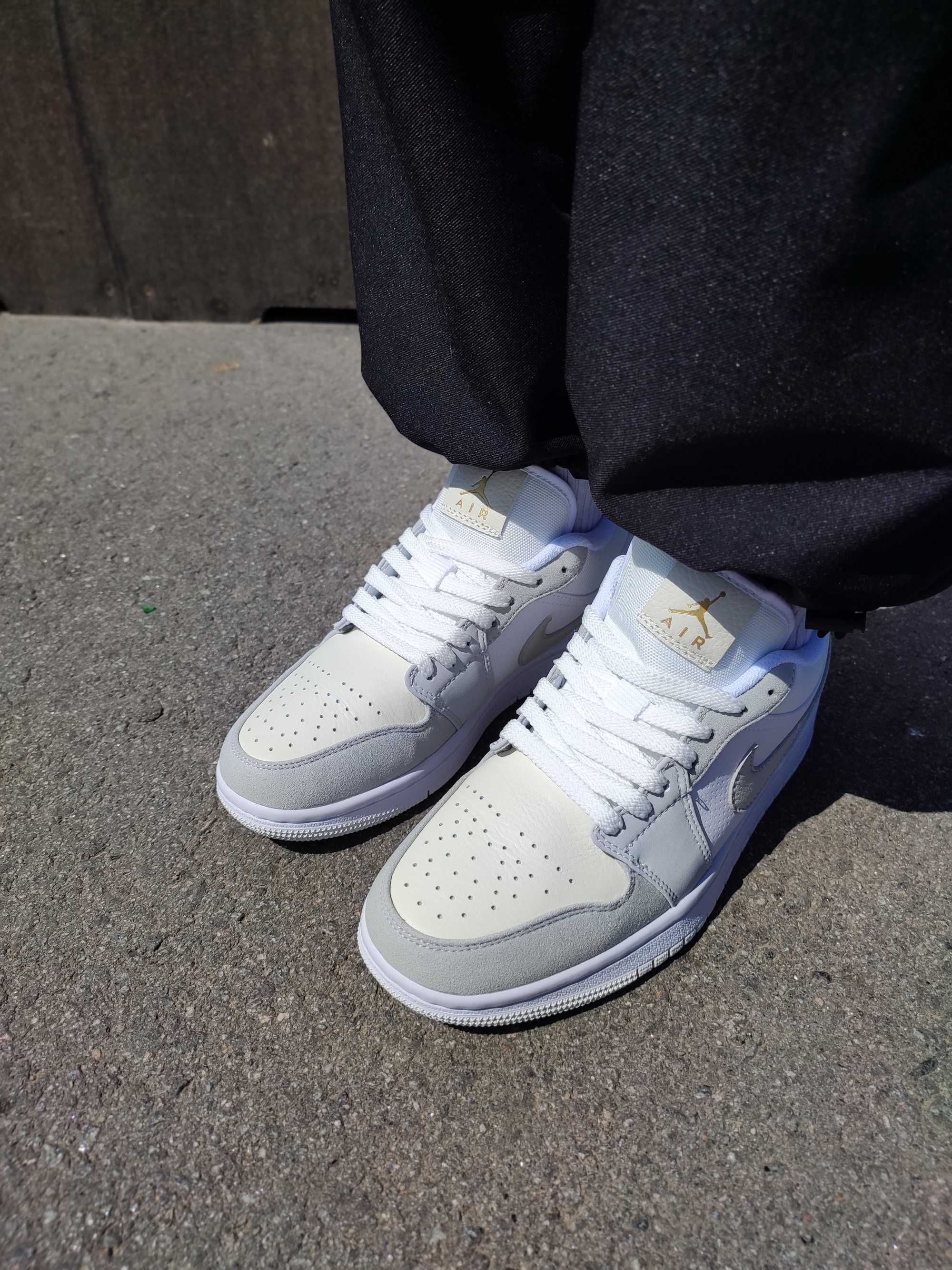 Nike Air Jordan 1 Low Paris Premium