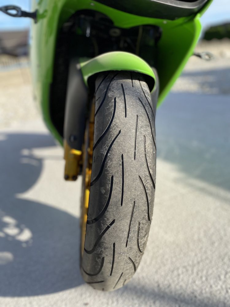 Kawasaki Ninja 900