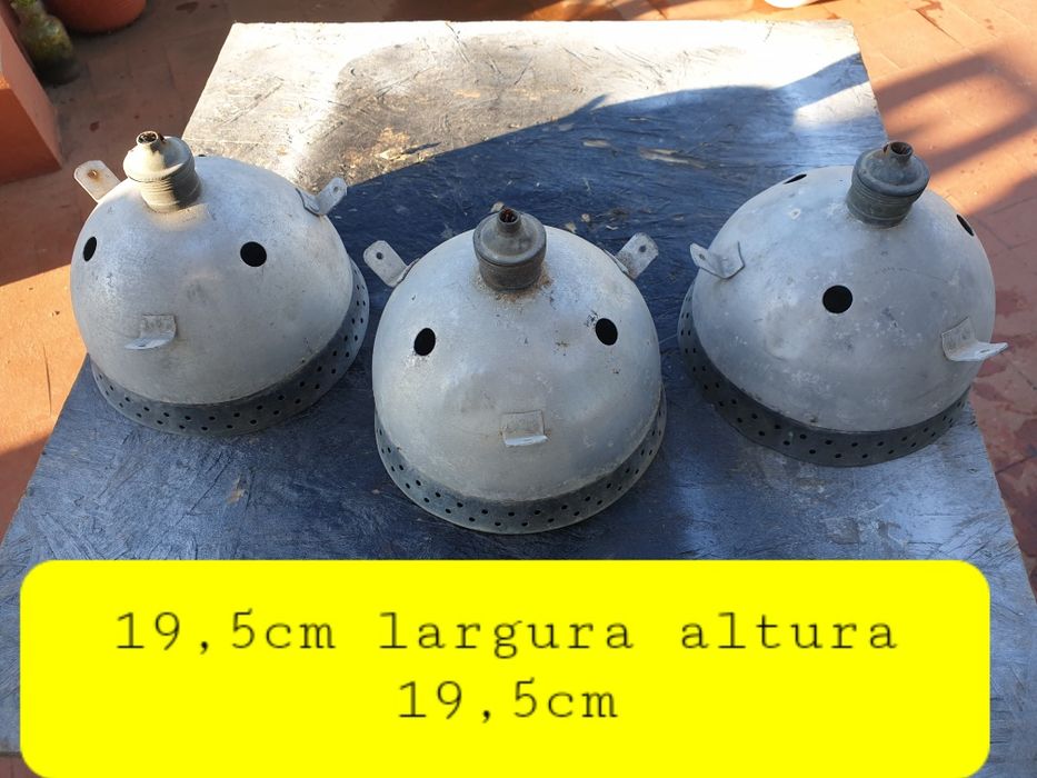 Candeeiros antigos de loja