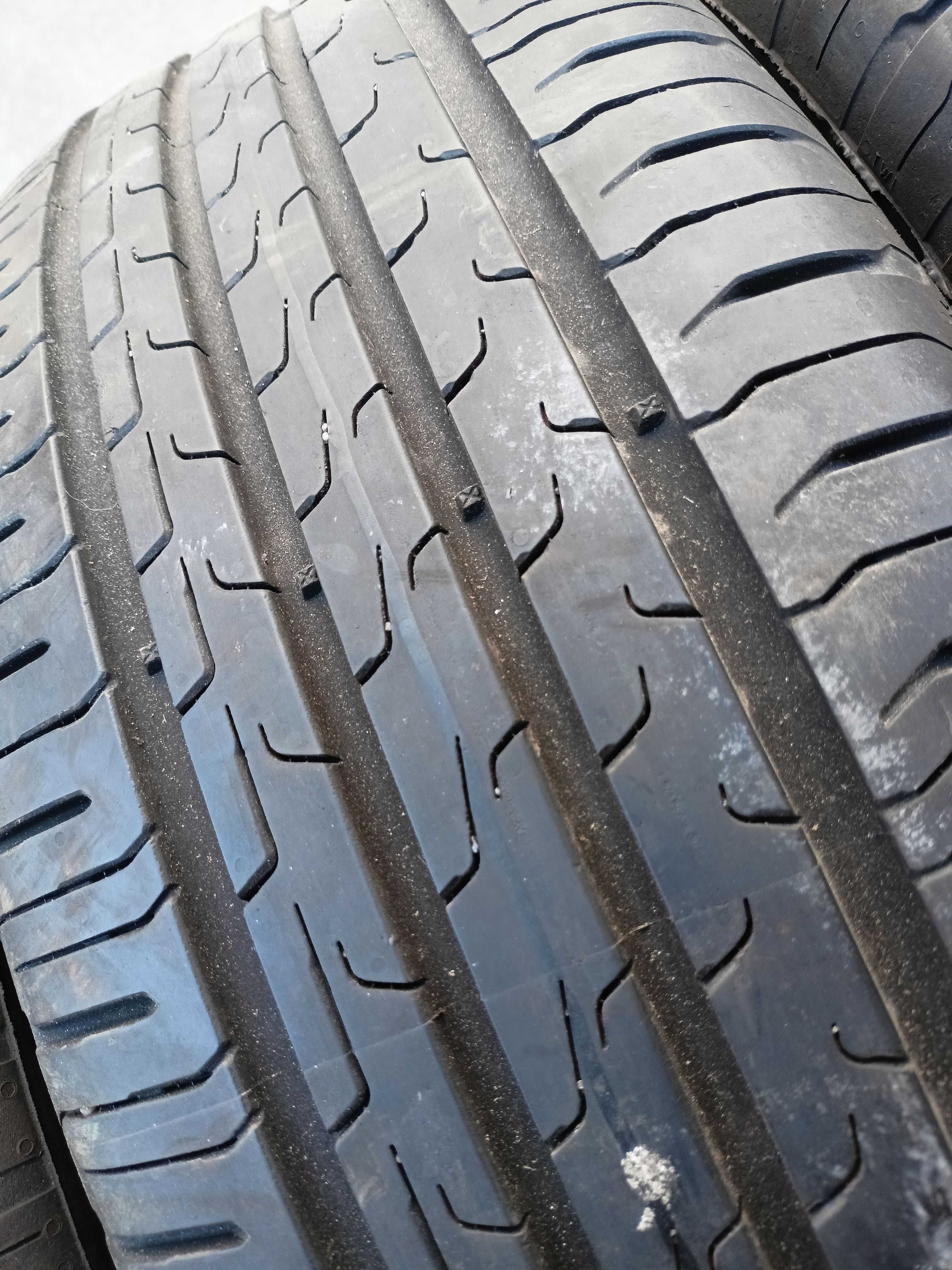 Opony letnie CONTINENTAL 215/60/17 CENA 4 SZT 21r jak nowe
