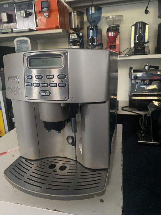 Кавомашина Delonghi Magnifica Pronto Cappuccino