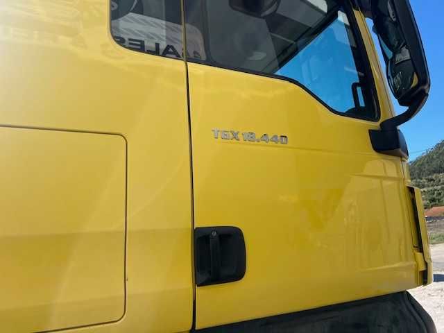 camiao MAN 18-440 tgx
