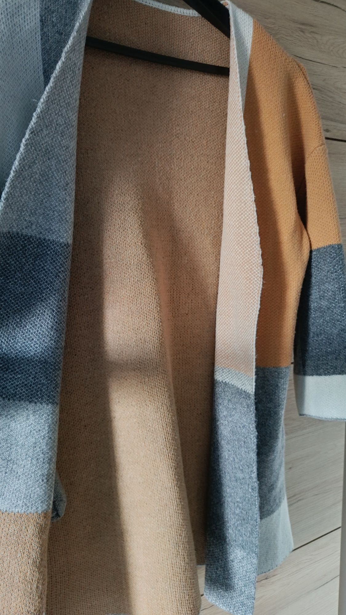 Sweter długi damski
