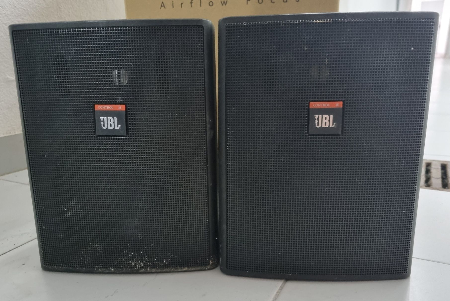 JBL Control 25 Pro