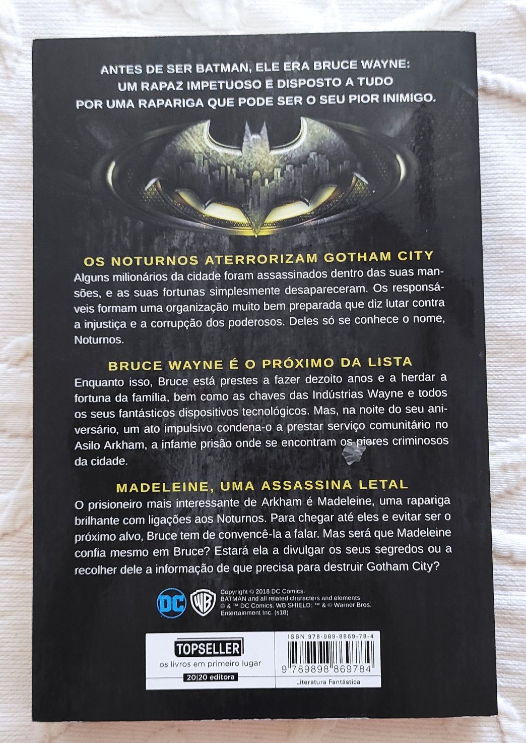 Livro Batman "Vigilante Noturno"