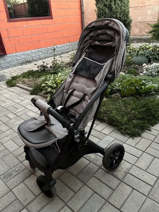 Коляска прогулянкова