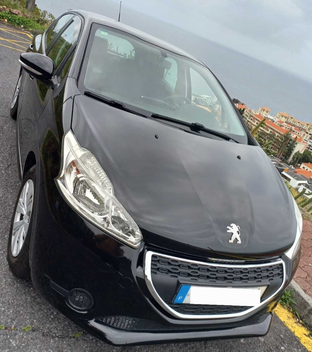 Peugeot 208 1.2 82cv