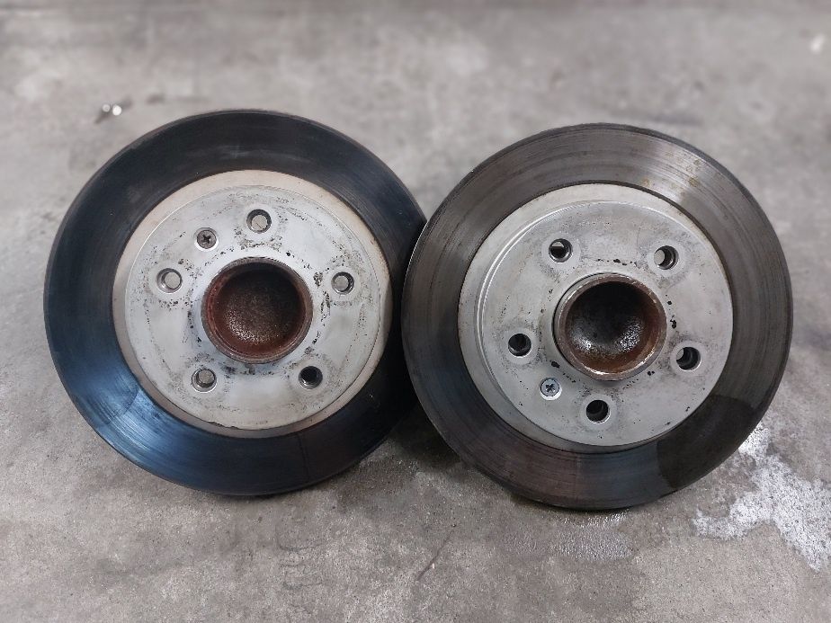 Tarcze + Łożyska + Piasta + Czujnik Tył Zafira A 1.6 Benzyna