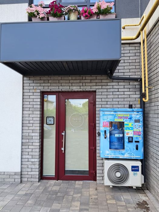 Продаж комерції з ремонтом та готовим бізнесом