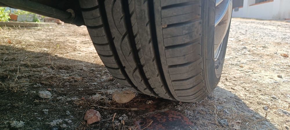 Motivo, comprei uma carrinha