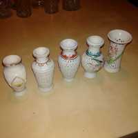 Małe azurowe porcelanowe zdobione wazoniki PRL Retro Vintage