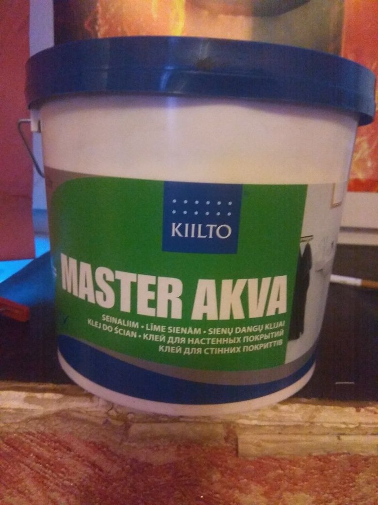 Продам готовый жидкий Клей для обоев Master AKVA Master Flis
