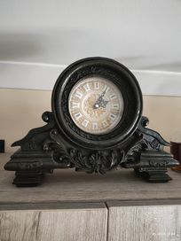 Zegar kominkowy z porcelany