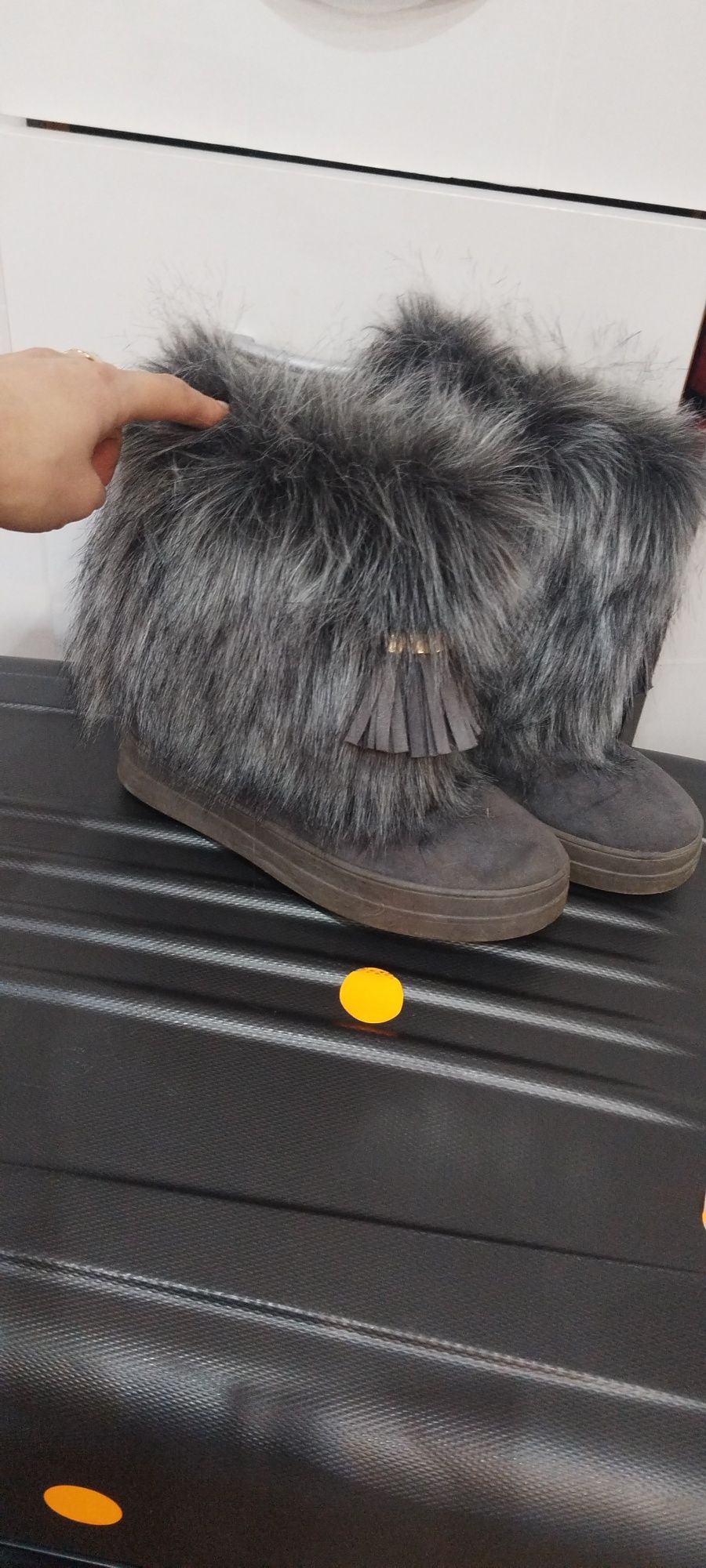 Buty botki śniegowece na narty w góry futerko ocieplane