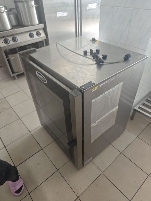 Пароконвектомат, Хлібопіч для пекарні  UNOX XVC 705 на 10 рівнів б/в