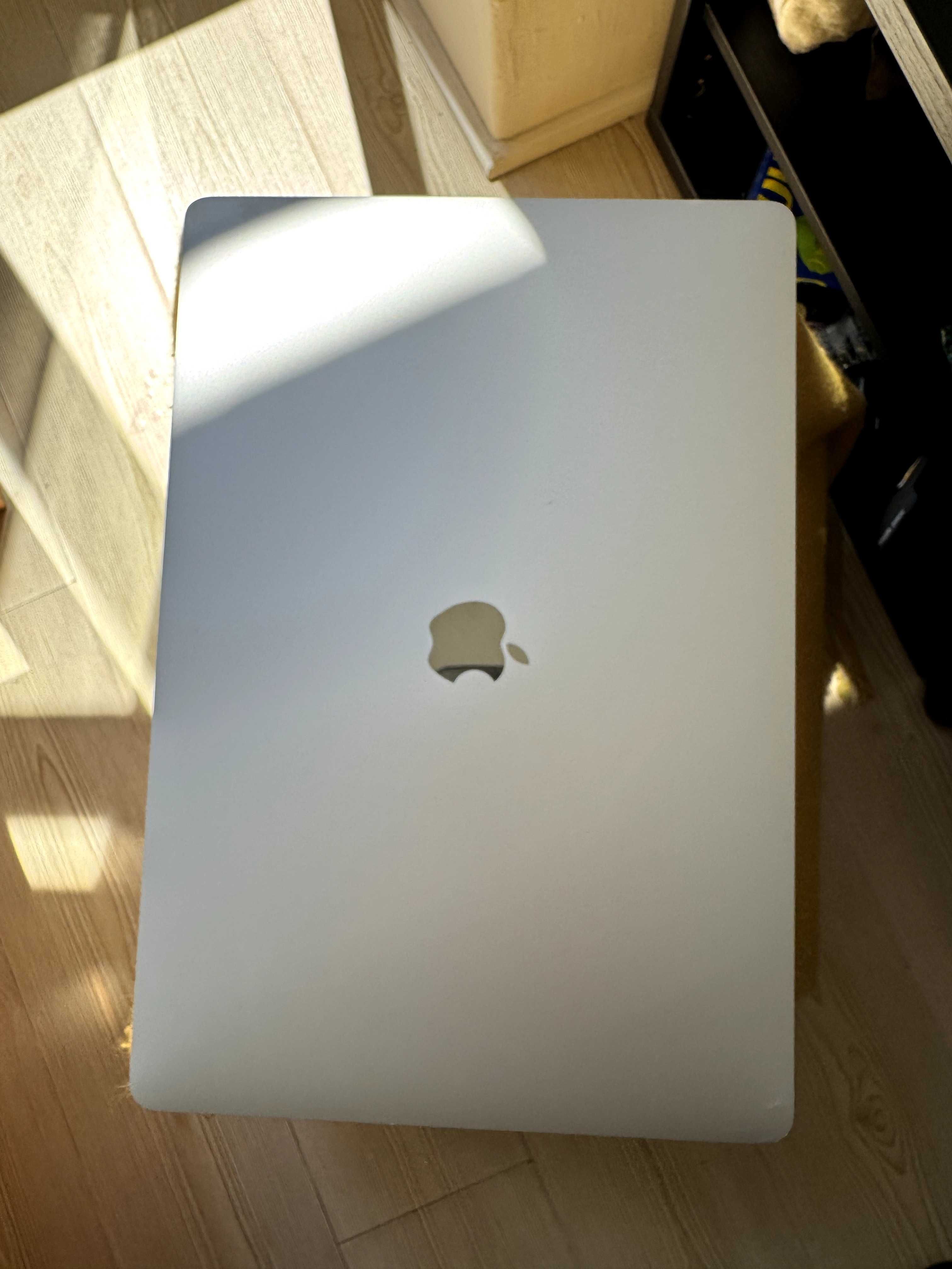 MacBook Pro 16" 2019, Core I9, 32 Gb, 1tb Ssd