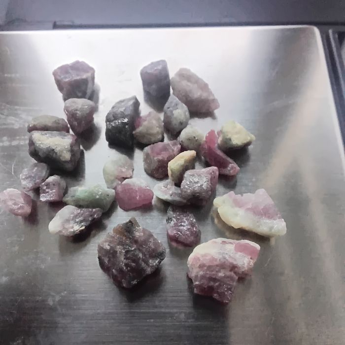 Oportunidade  Unica de Rubis Naturais em bruto  41,10 Quilates