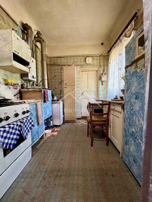 Продаж  просторого будинку Універмаг 44 квартал