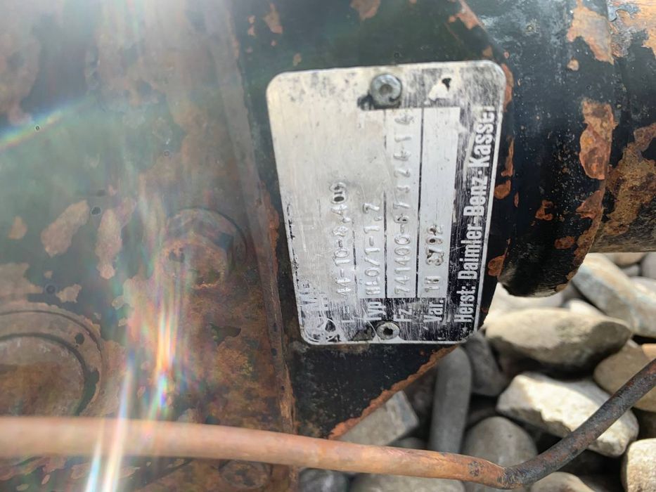 Задній міст мерседес T1 бус 208 407 балка передня