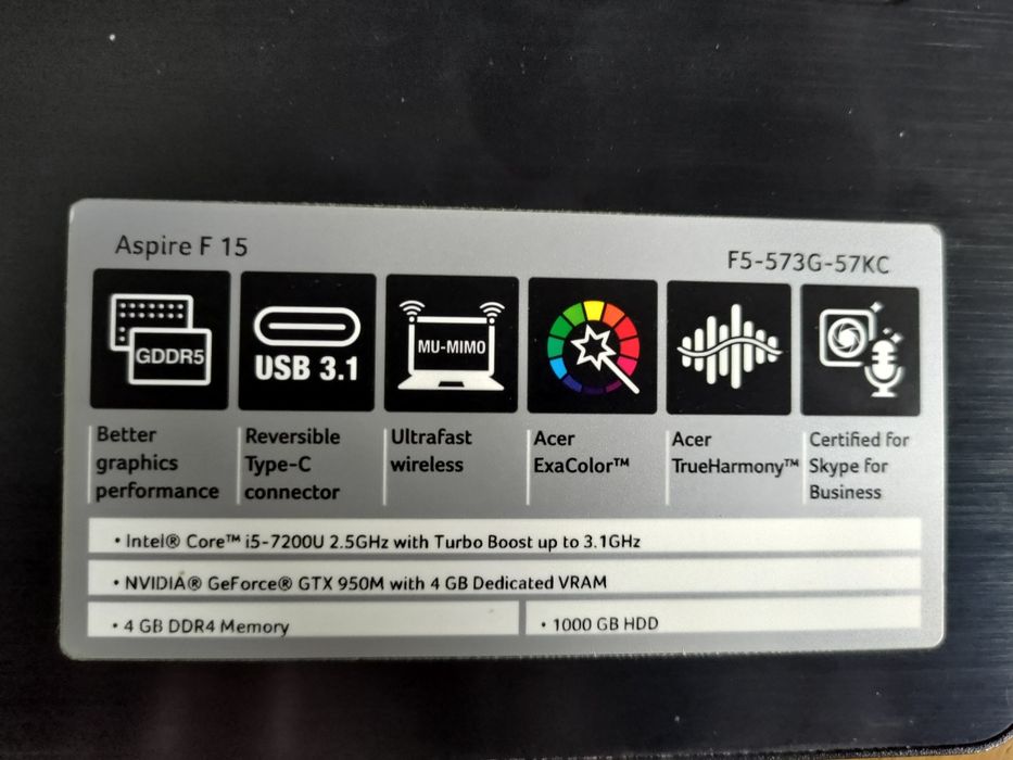 Laptop Acer Aspire F5  I5/GeForce GTX 950/256 SSD + 1000 GB HDD