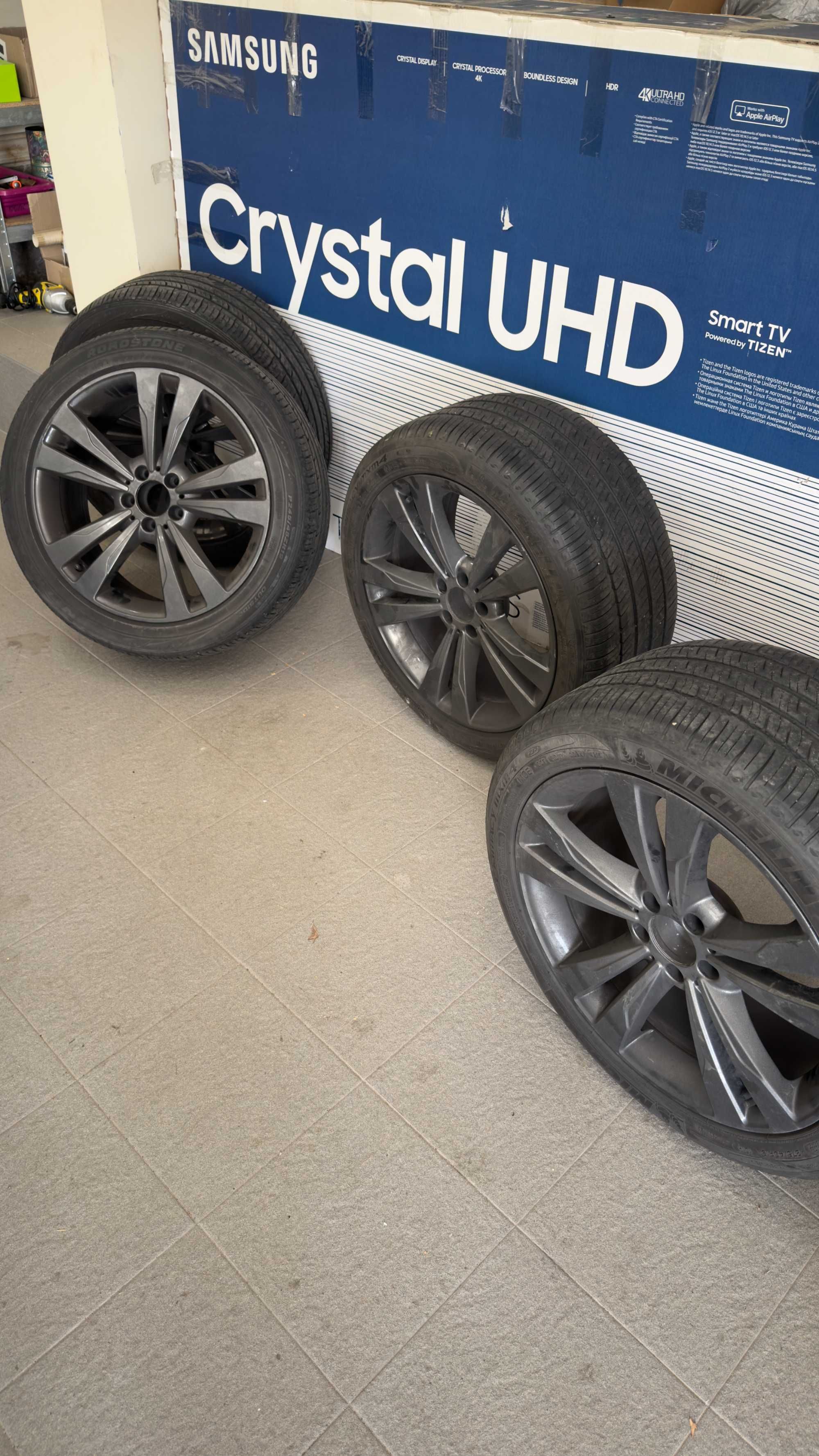 Диски Mercedes різноширокі R19 275/40  245/45 з резиною бу